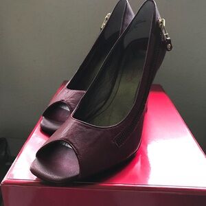 Brand New Shoes Size 8.5